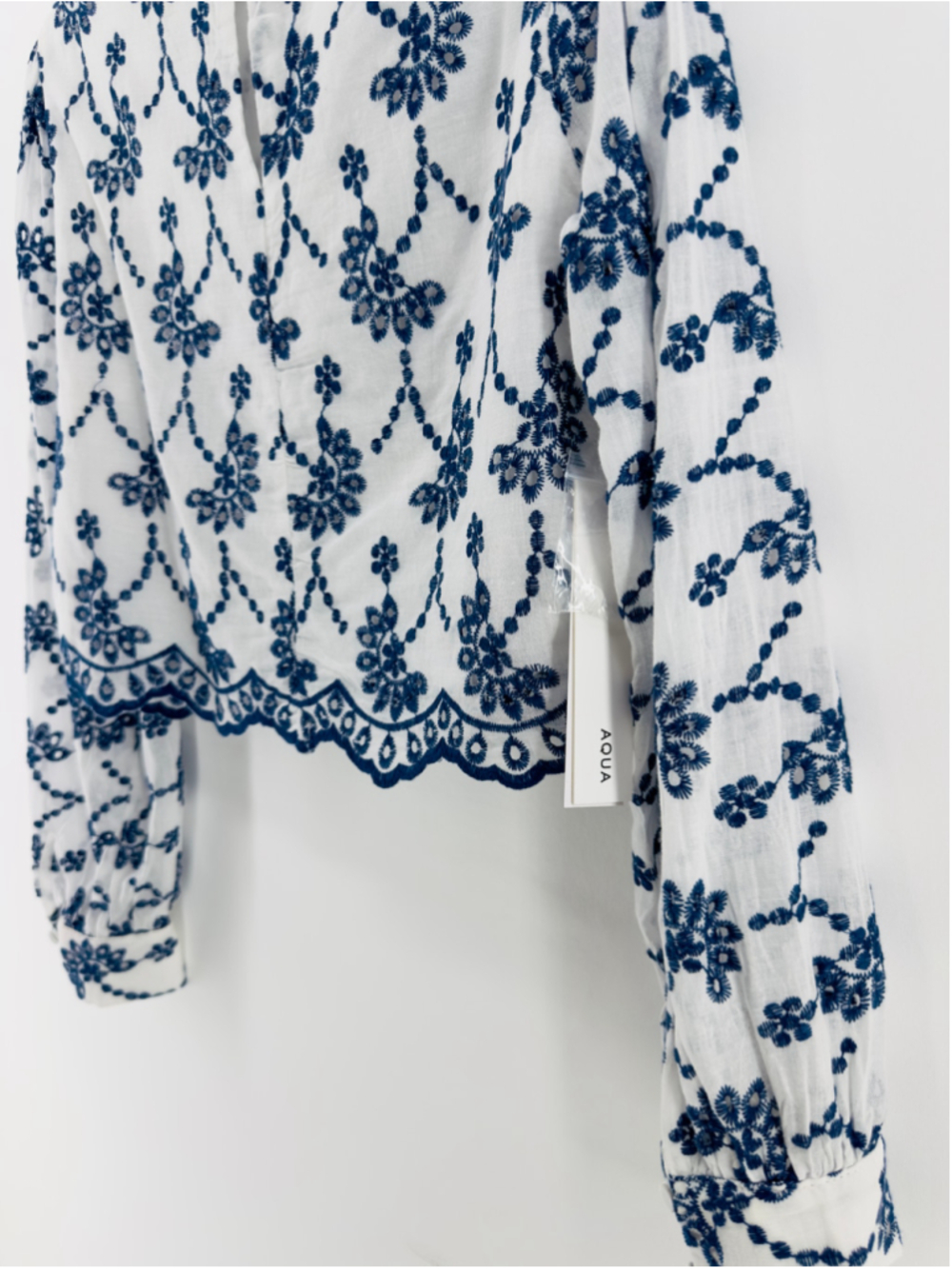 NWT $78 AQUA Navy Blue + White Embroidered PREPPY EYELET Boutique Top WOMENS M - Picture 10 of 12